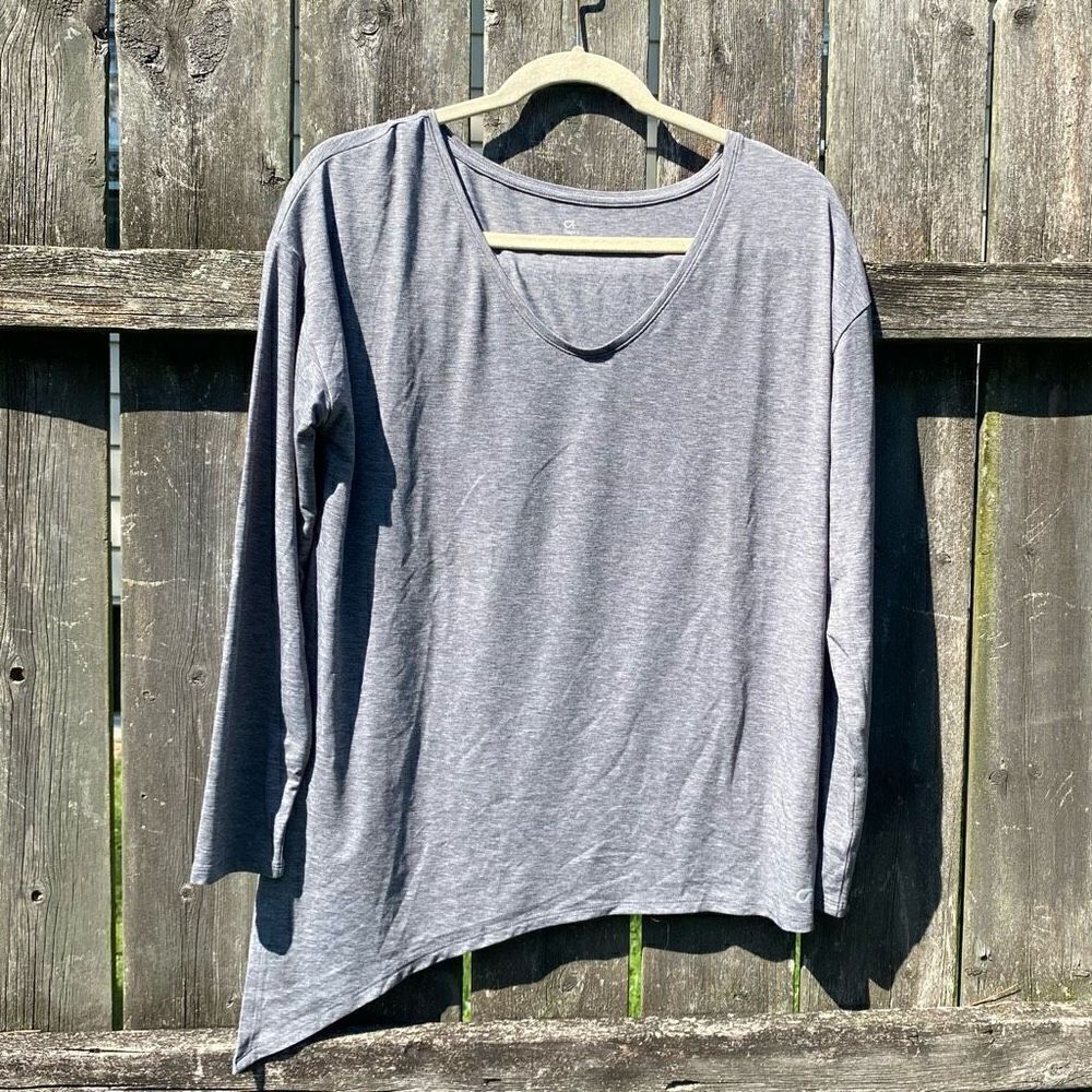 Gap Fit Breathe Gray Long‎ Sleeve Asymmetrical Tie Top | S
